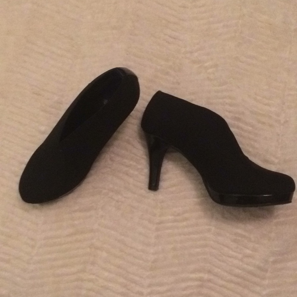 Black Ankle Heels